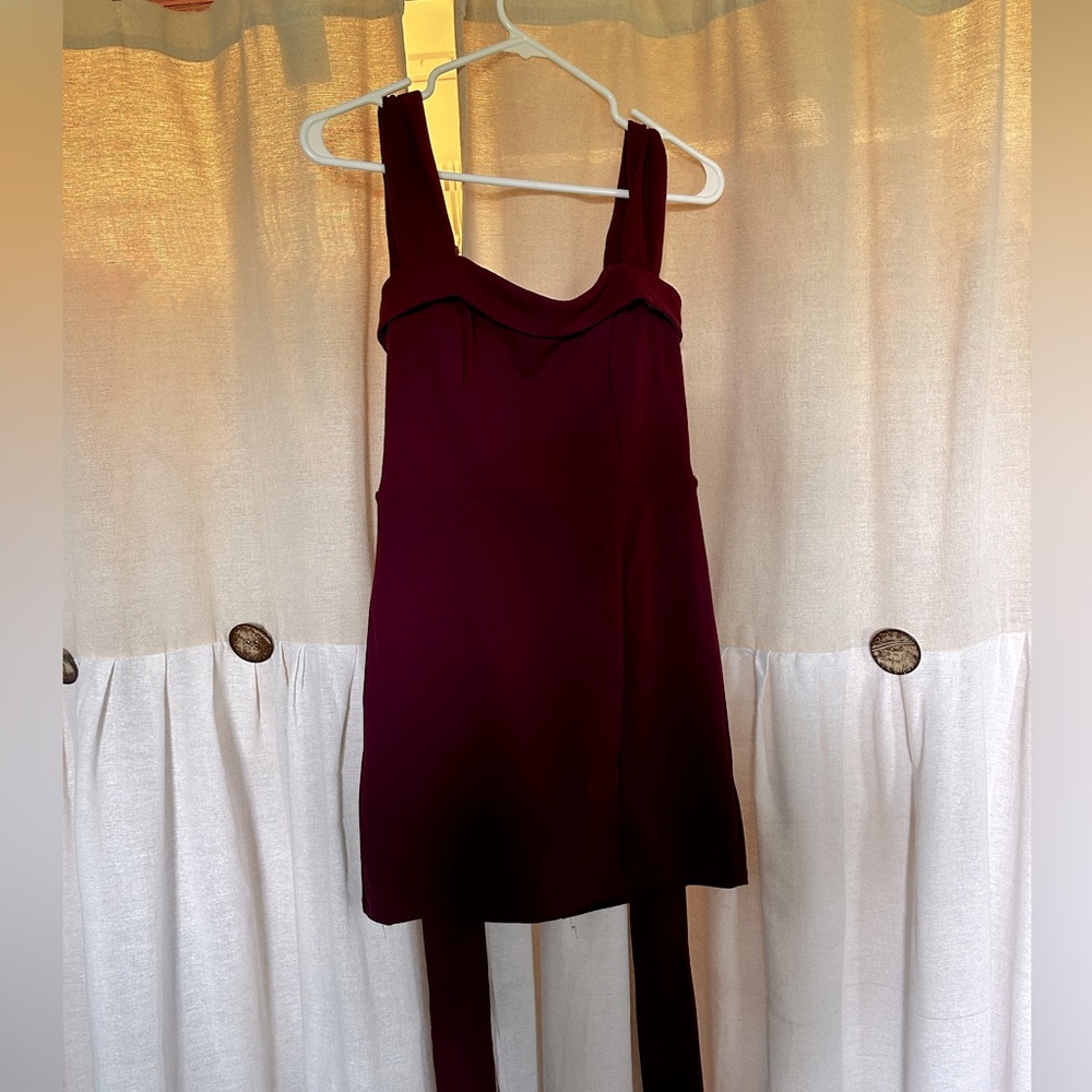 Dress from Francesca’s! Tight fitting with shoulder ties. Super comfortable. (S)